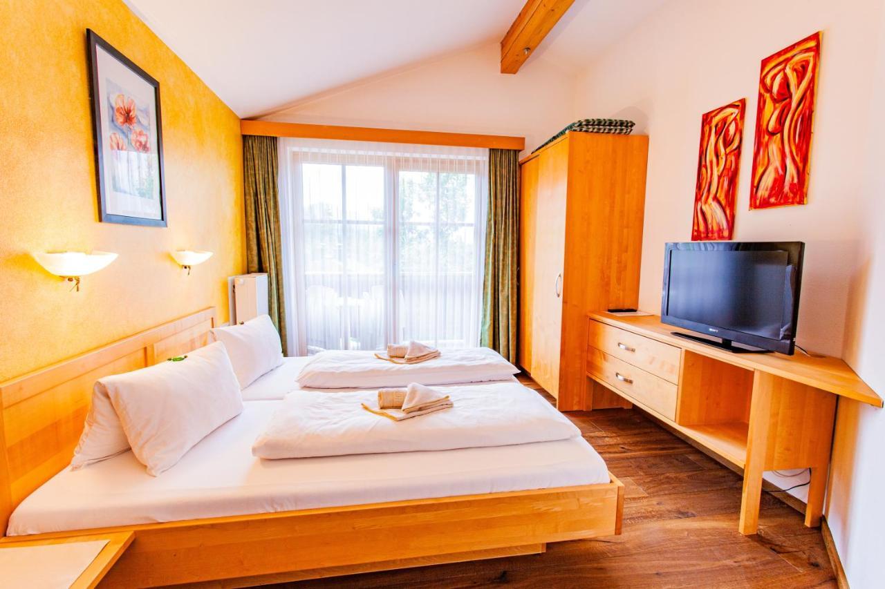 Gaestehaus Hartweger Bagian luar foto